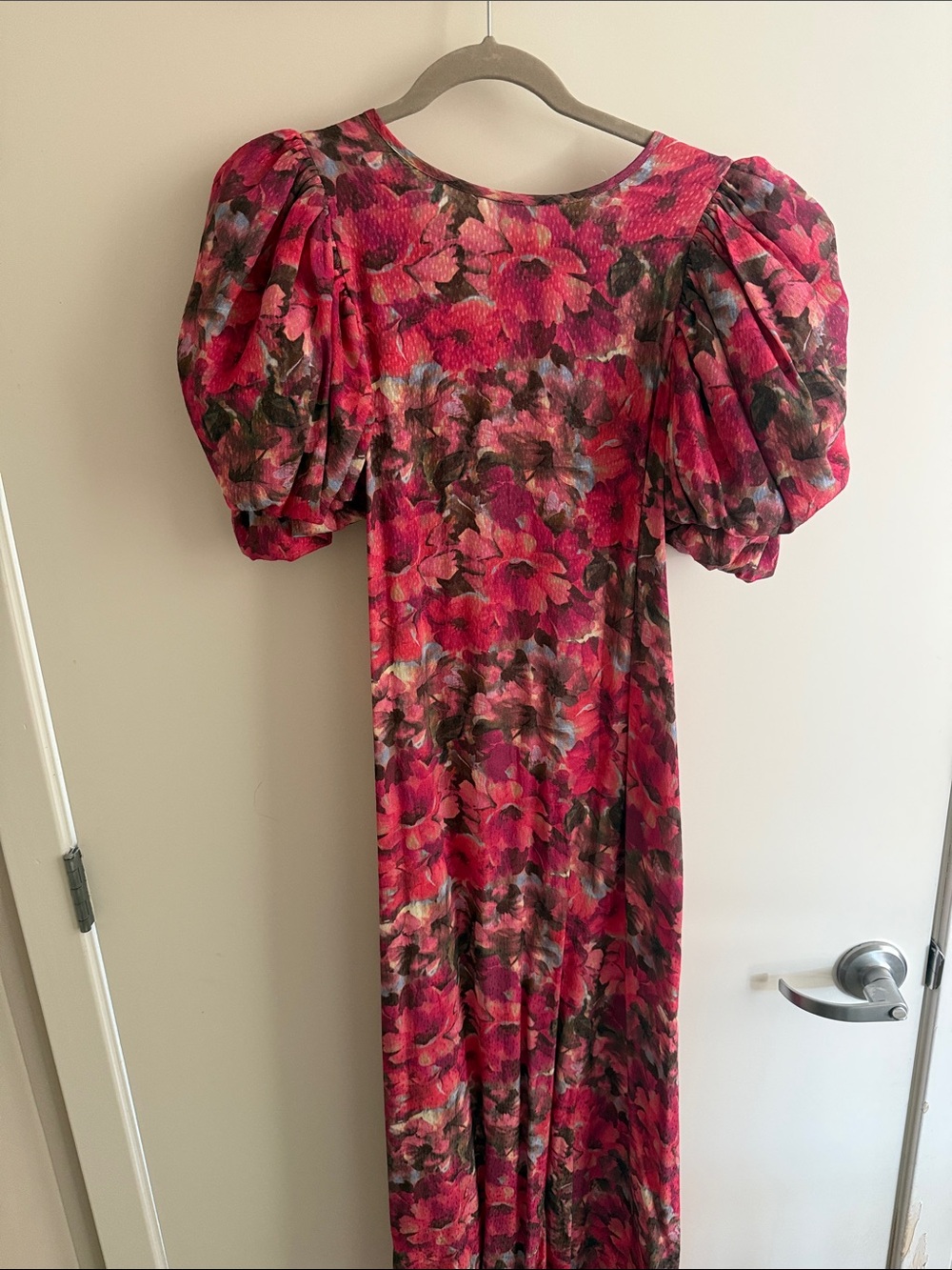 Puff-Sleeve Floral Maxi Dress in Pink